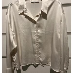 Abercrombie & Fitch silky top size large